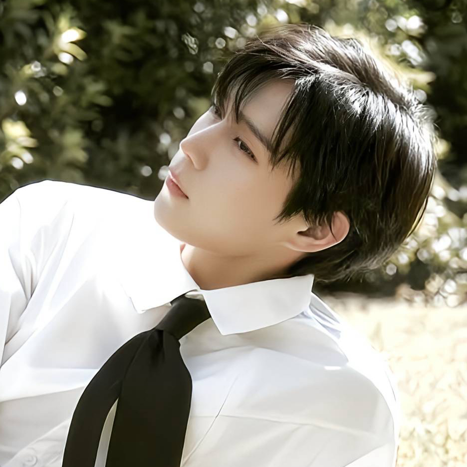 Recent activity shot of Kim Youngdae