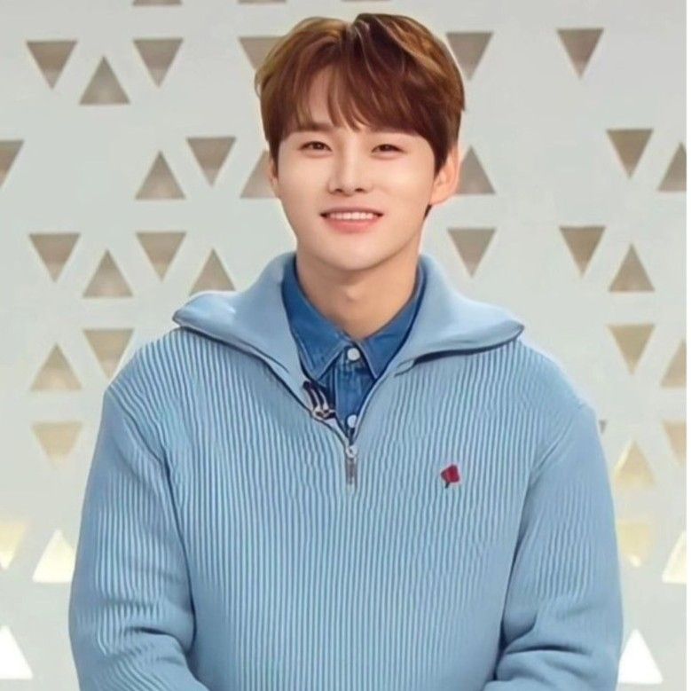 パク・ソジンの最近の活動ショット