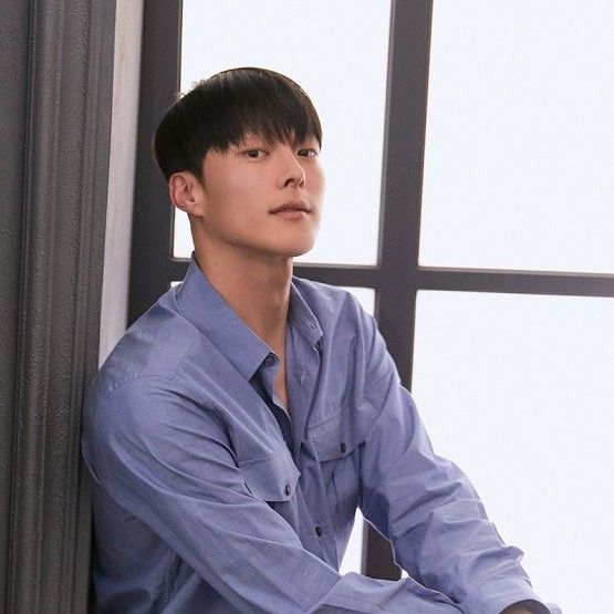Behind-the-scenes cut of Jang Kiyong