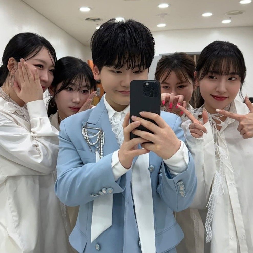 A moment captured by a fan of Park Sungon