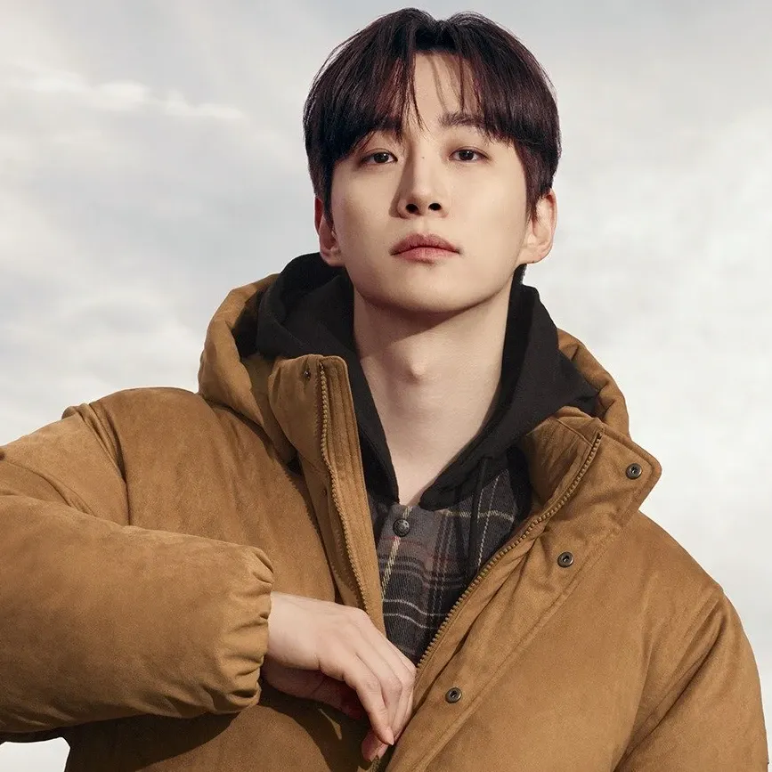 Foto terbaru dari Lee Junho