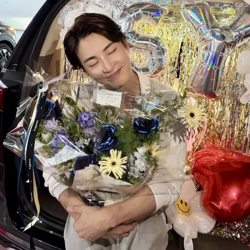 Latest photo of Yoon Shiyoon