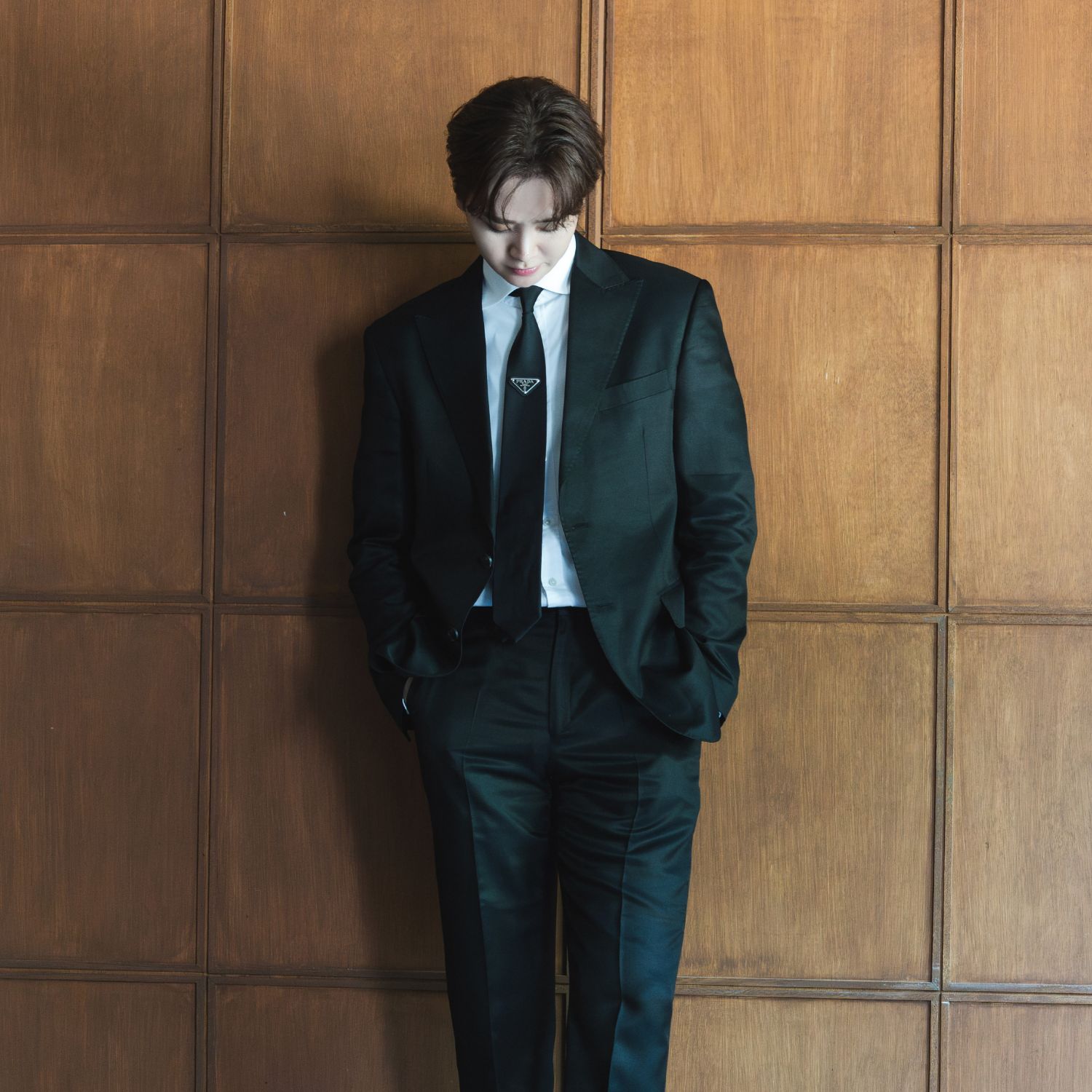 Behind-the-scenes cut of Song Minjun