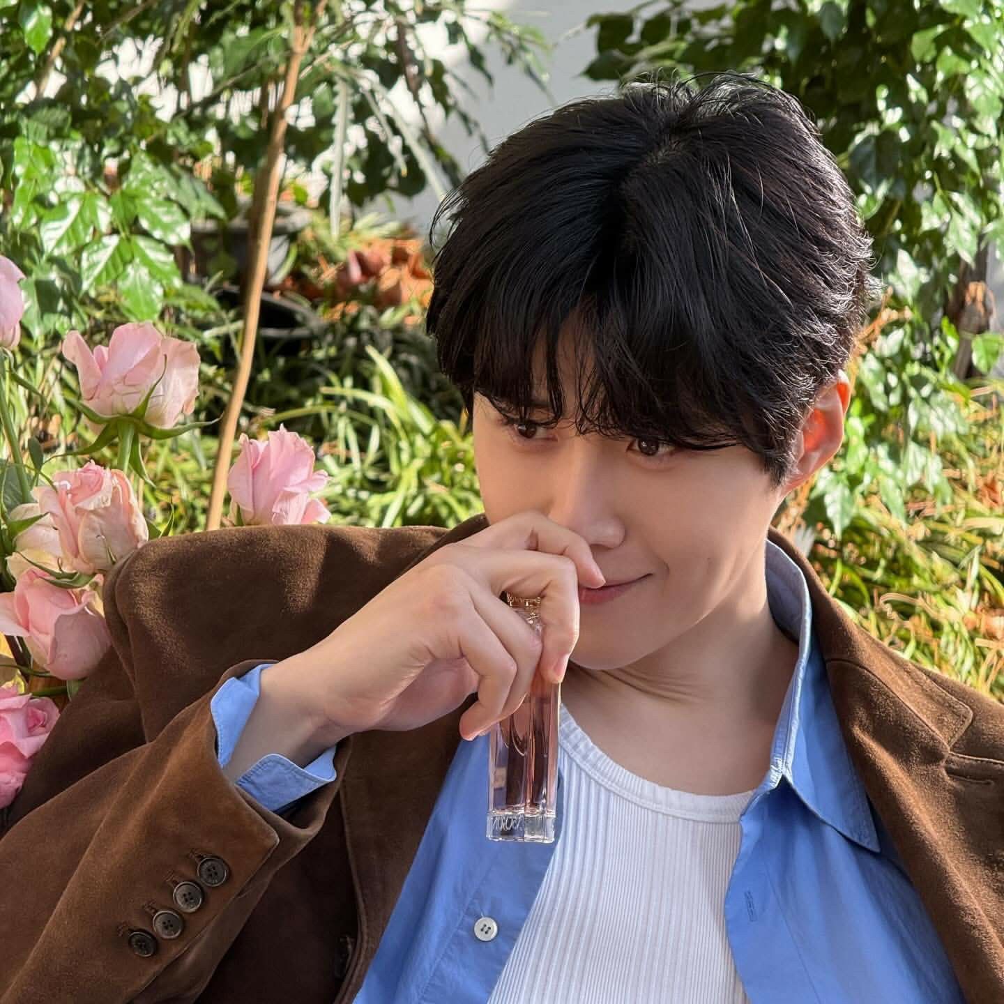 Behind-the-scenes cut of Kim Seonho