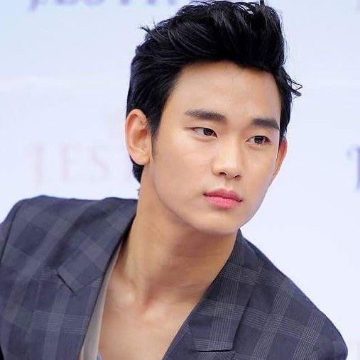 キム・スヒョンの最近の活動ショット