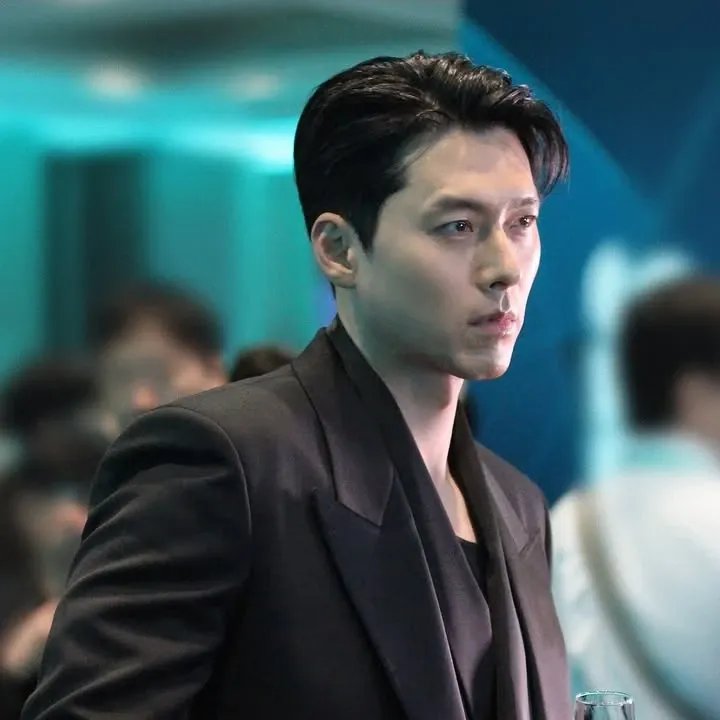 Foto terbaru dari Hyun Bin