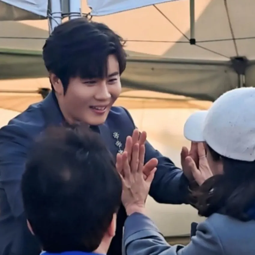 Behind-the-scenes cut of Jin Haesung