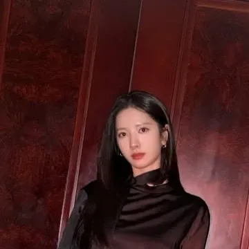 A moment captured by a fan of Bona