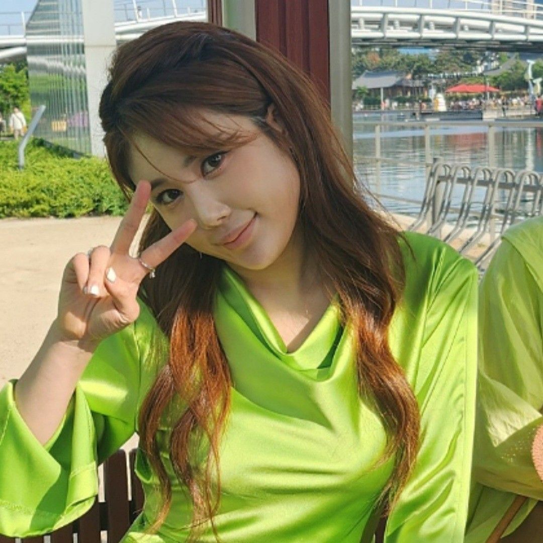 Foto terbaru dari Kim Soyou