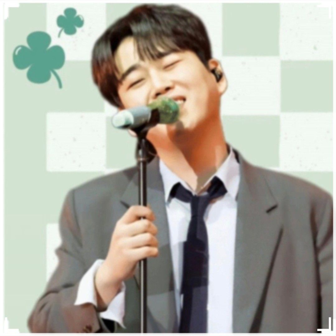 A moment captured by a fan of Hwang Youngwoong