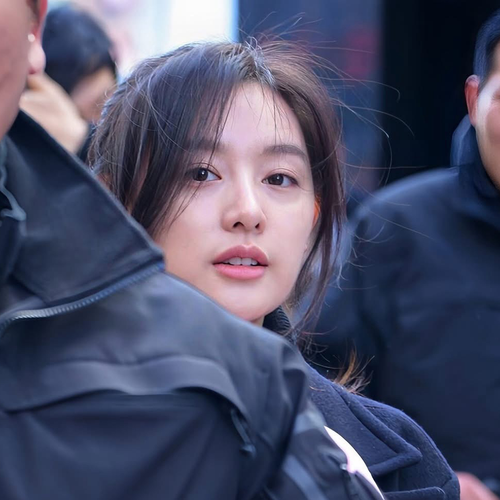 Recent activity shot of Kim Jiwon