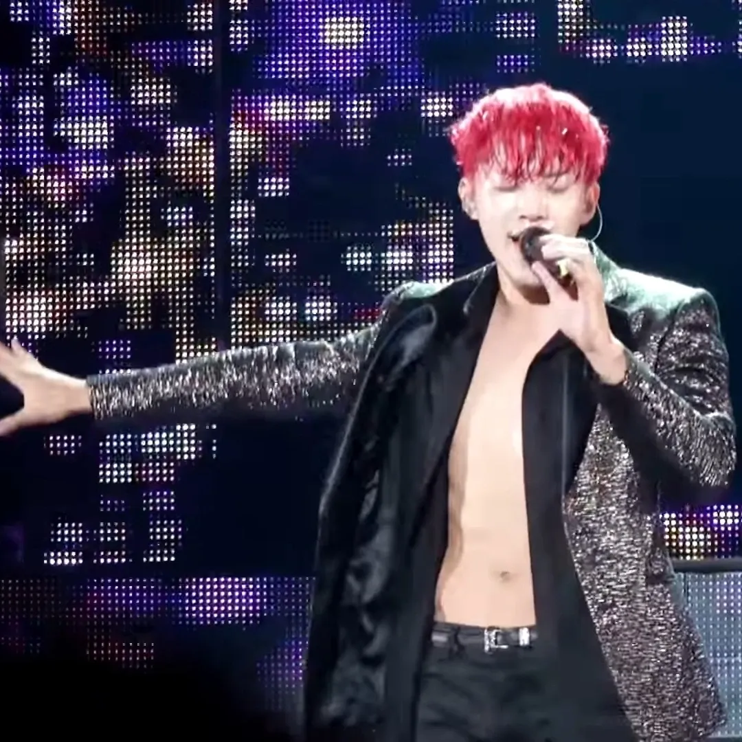 Foto kegiatan terbaru dari Lee Junho