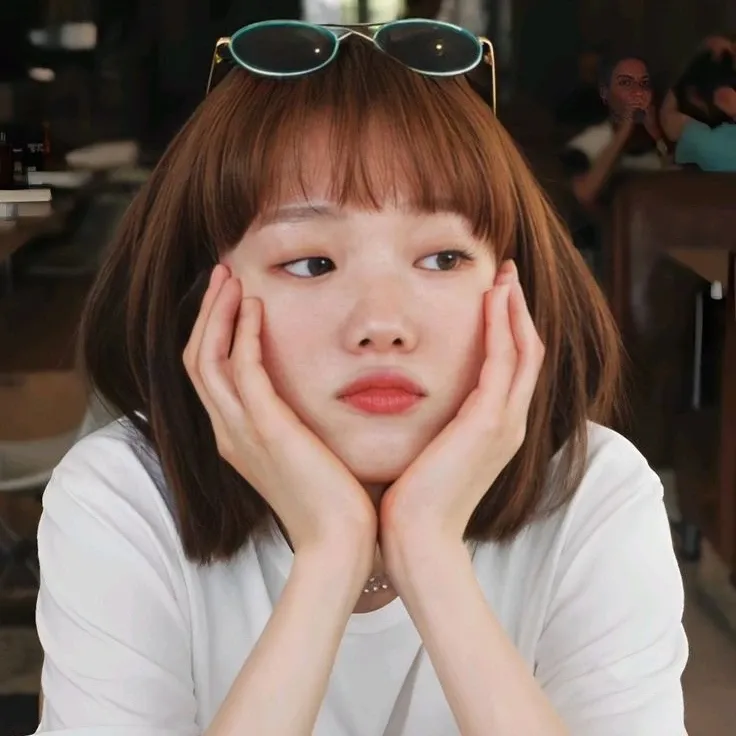 Recent activity shot of Lee Sungkyung