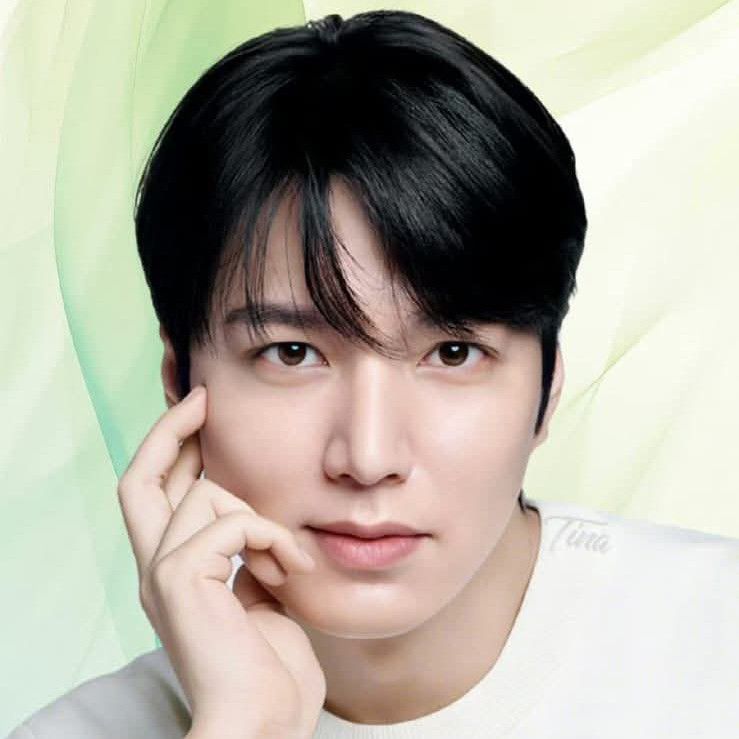 イ・ミンホの最近の活動ショット