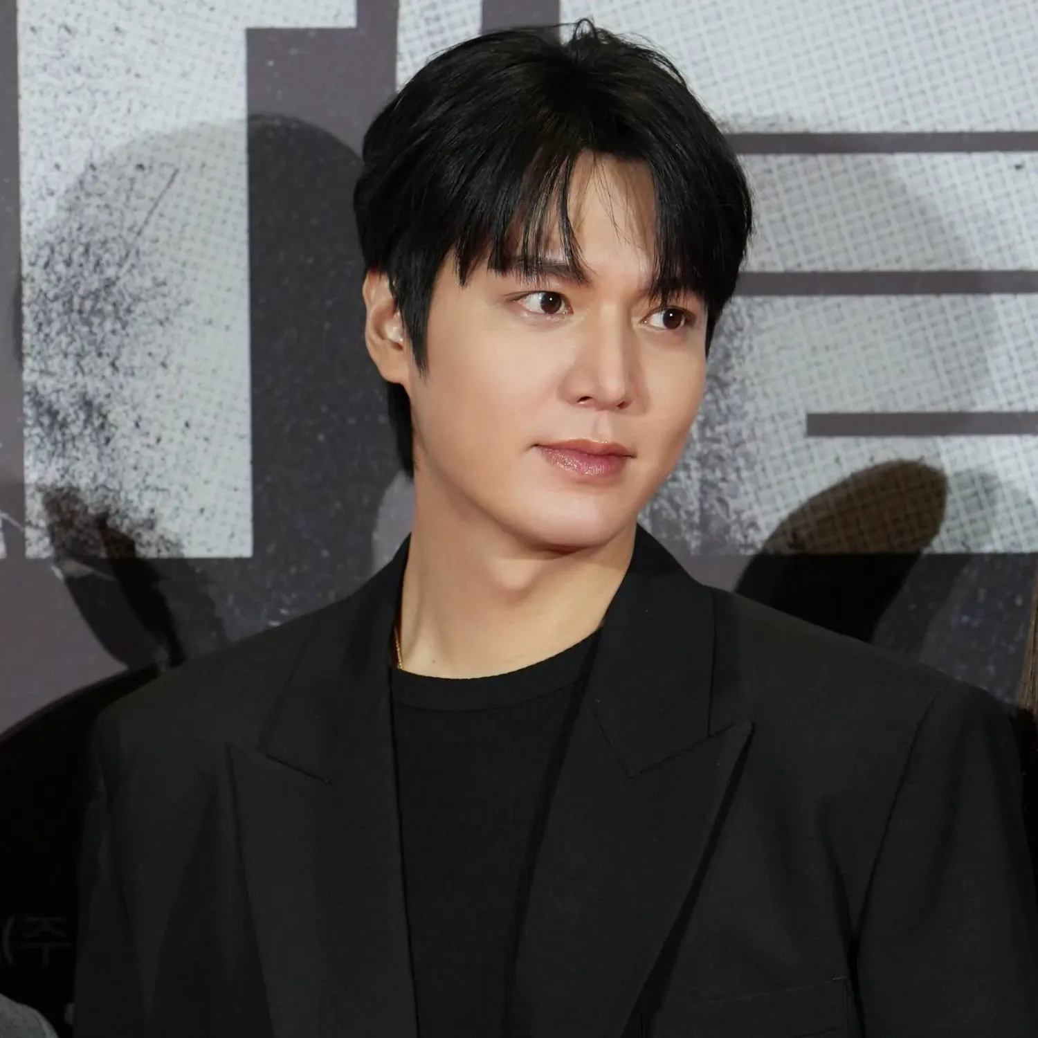 Recent activity shot of Lee Minho
