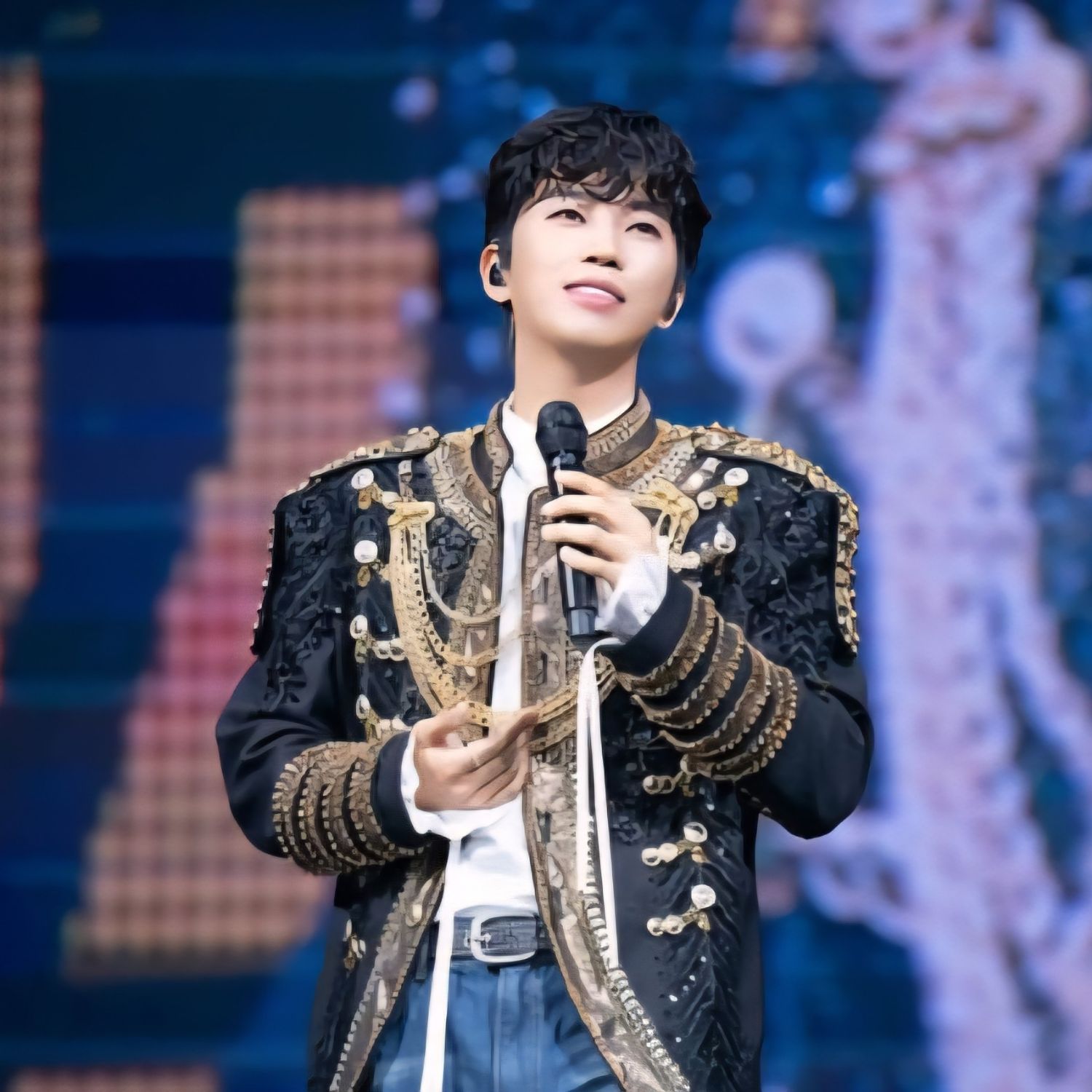 Behind-the-scenes cut of Lim Youngwoong