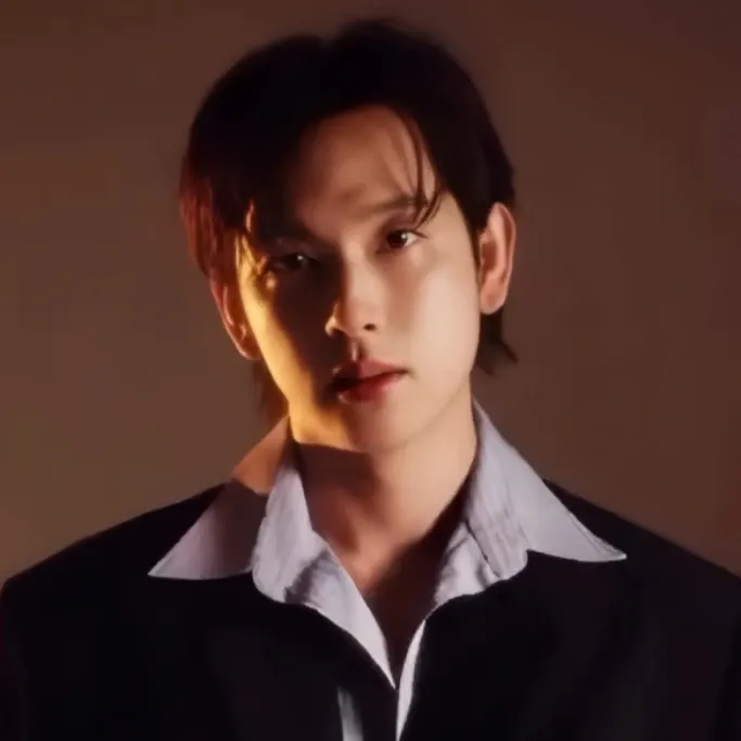 Recent activity shot of Yim Siwan