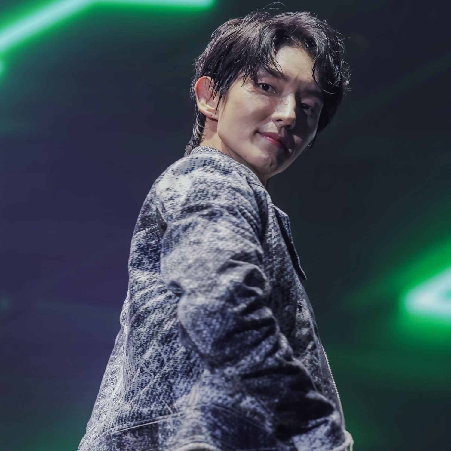 A moment captured by a fan of Lee Joongi