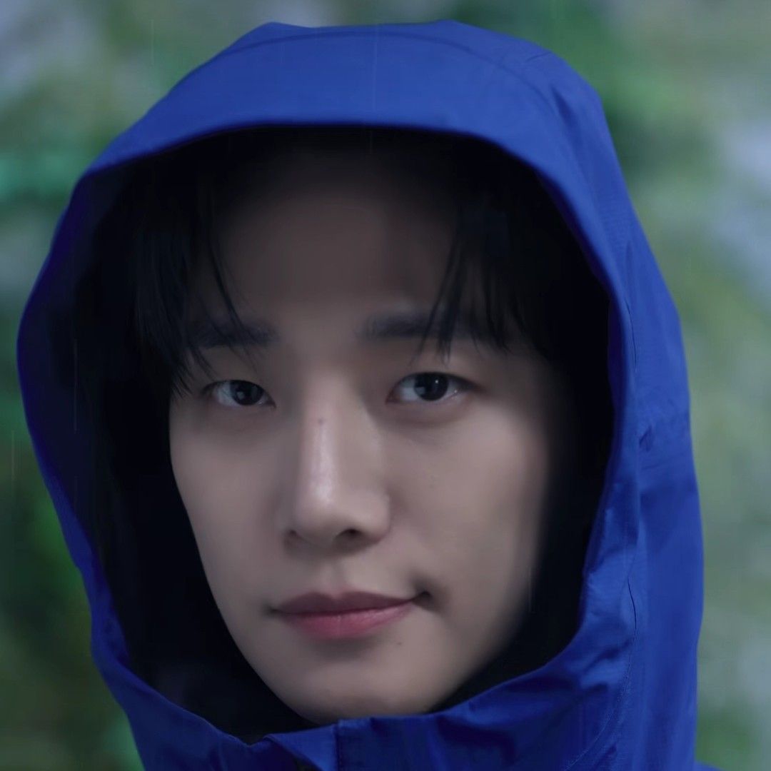 Foto kegiatan terbaru dari Lee Junho