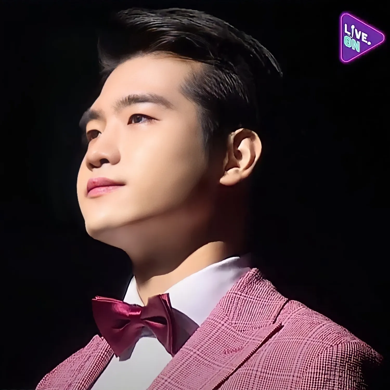 A moment captured by a fan of Jo Myungsup