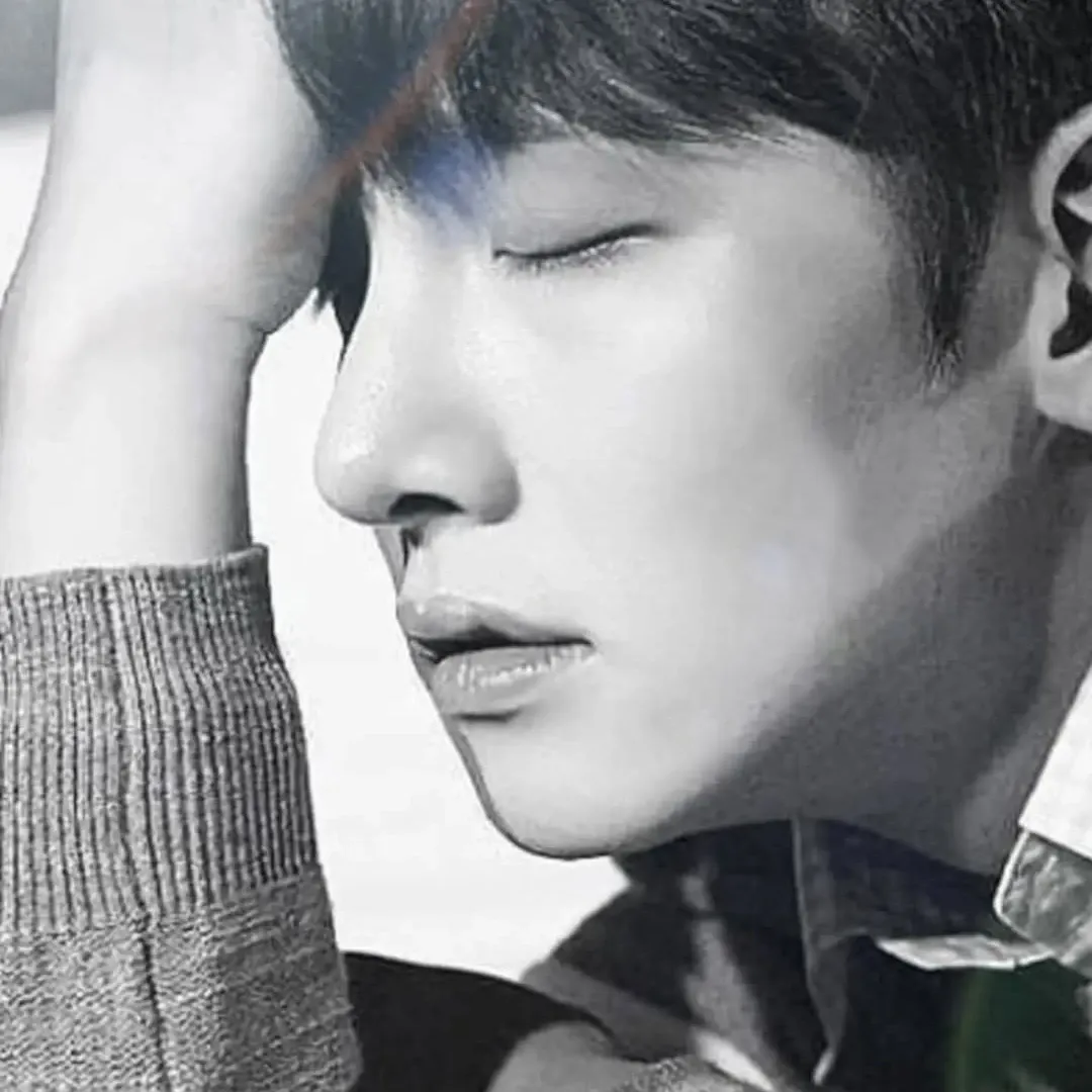 粉丝拍下的池昌旭瞬间