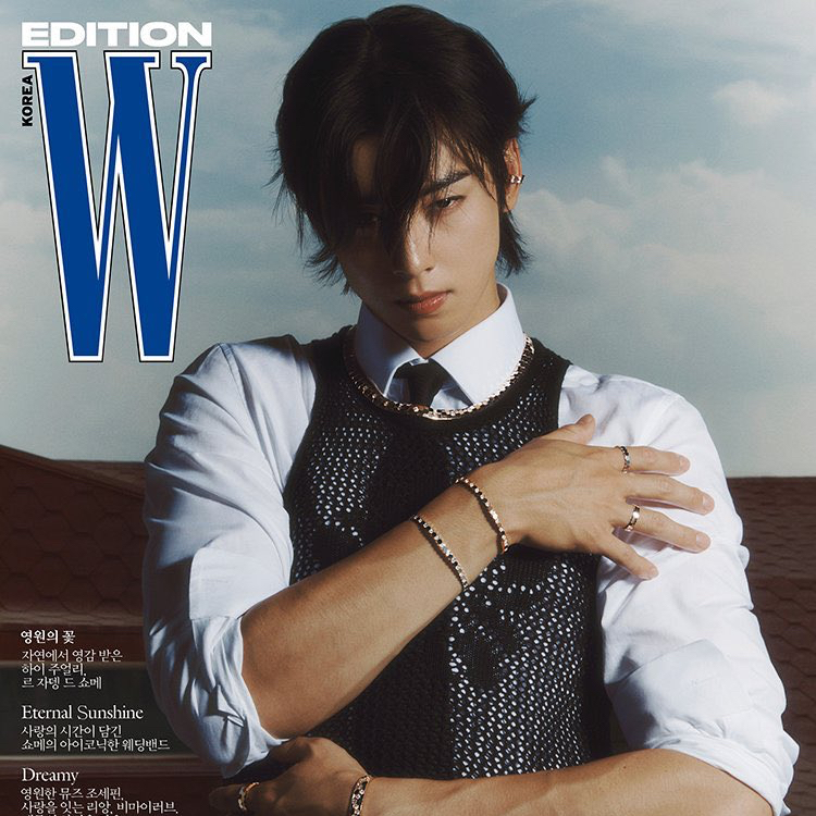 Latest photo of Cha Eunwoo