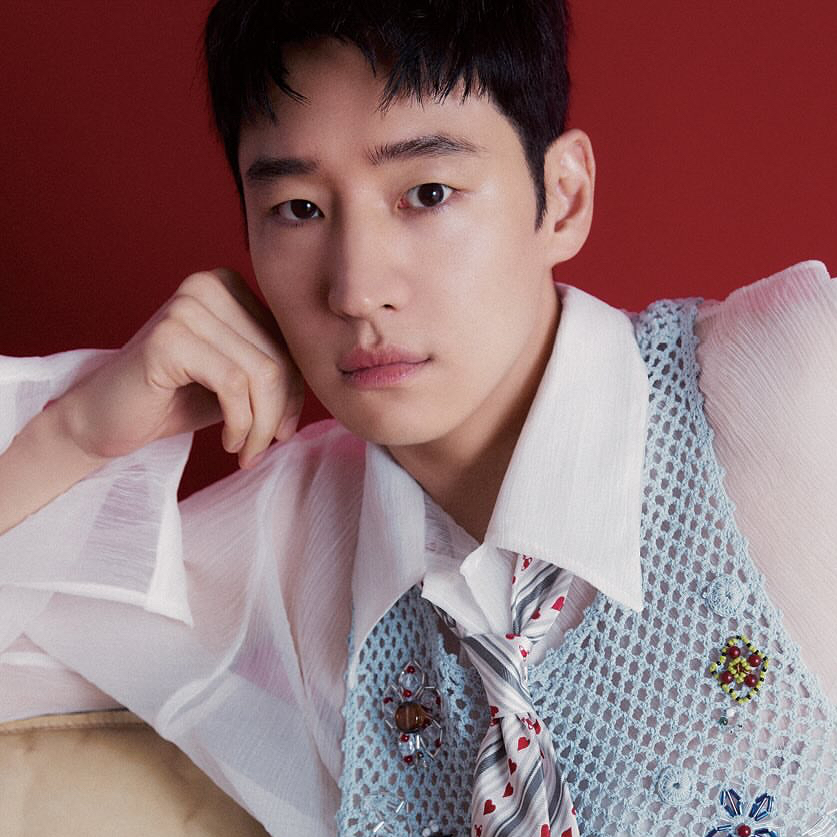 Behind-the-scenes cut of Lee Jaehoon