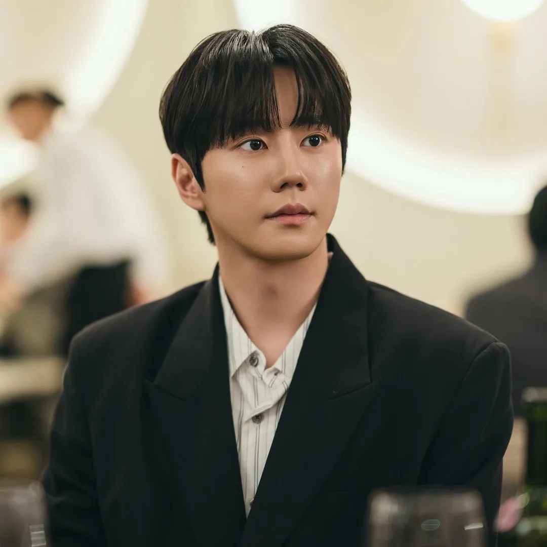 Recent activity shot of Lee Junyoung