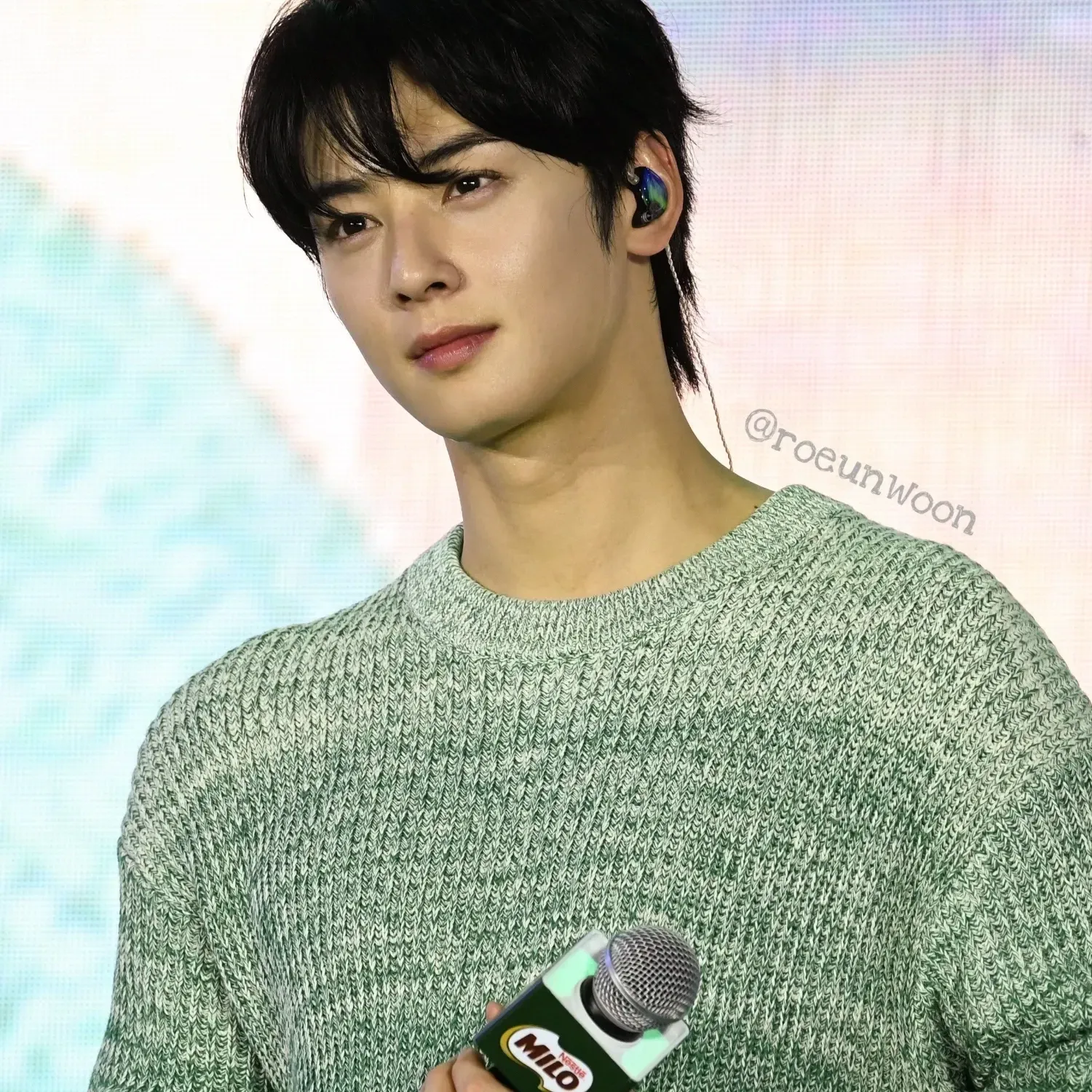 Latest photo of Cha Eunwoo