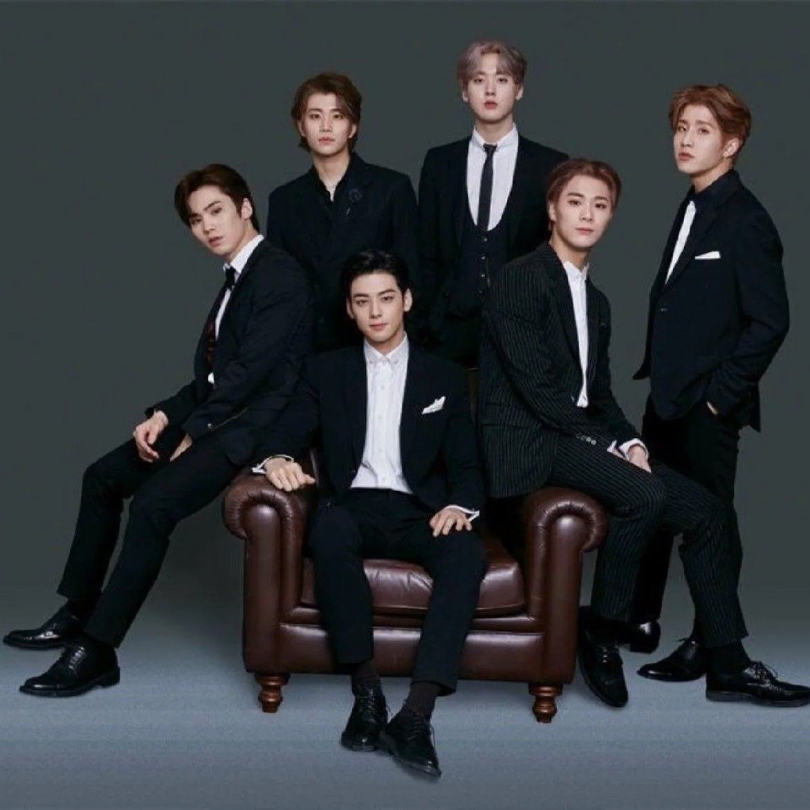 Foto terbaru dari Cha Eunwoo