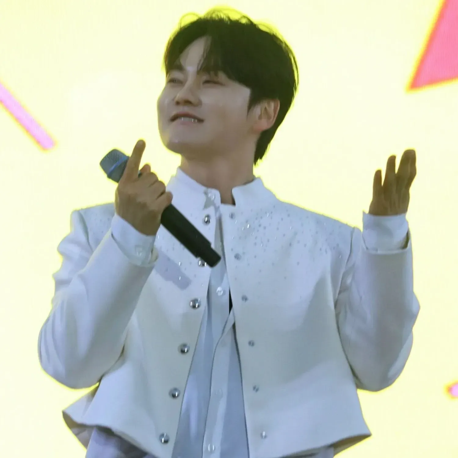 박서진의 비하인드 컷