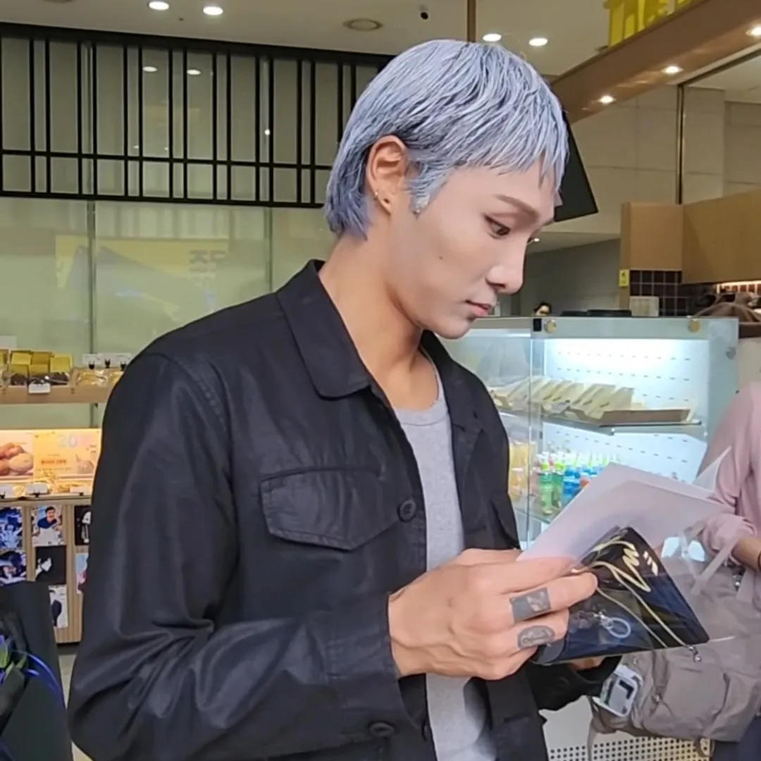 Behind-the-scenes cut of Ki Moogan