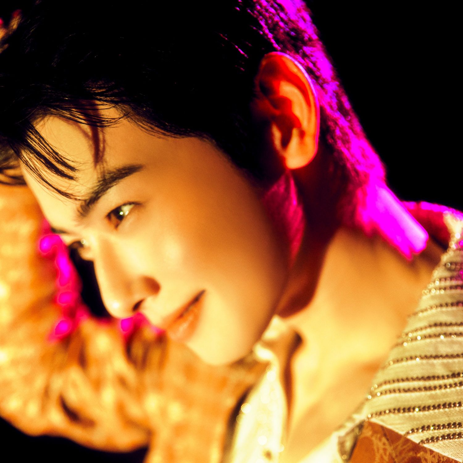 A moment captured by a fan of Cha Eunwoo