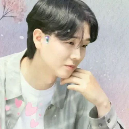 Behind-the-scenes cut of Song Minjun