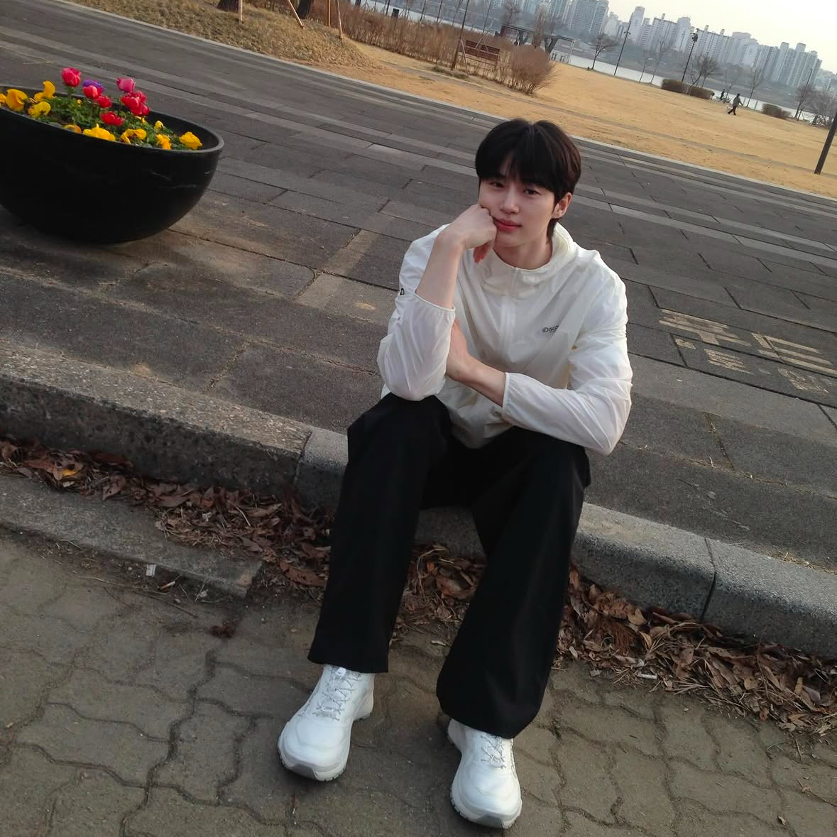 변우석 최근 활동샷