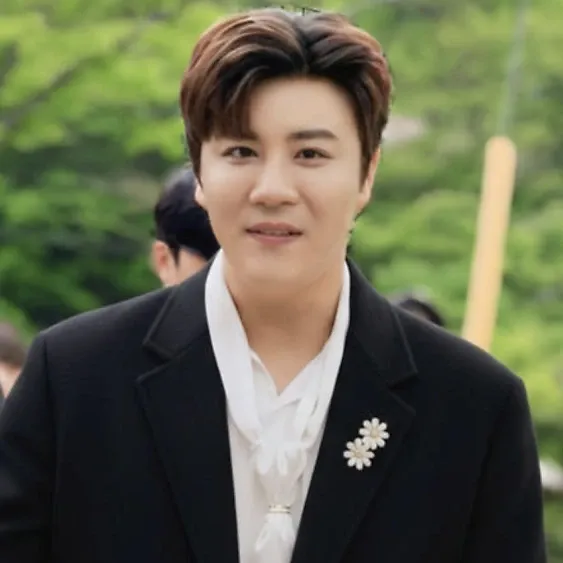 Behind-the-scenes cut of Jin Haesung