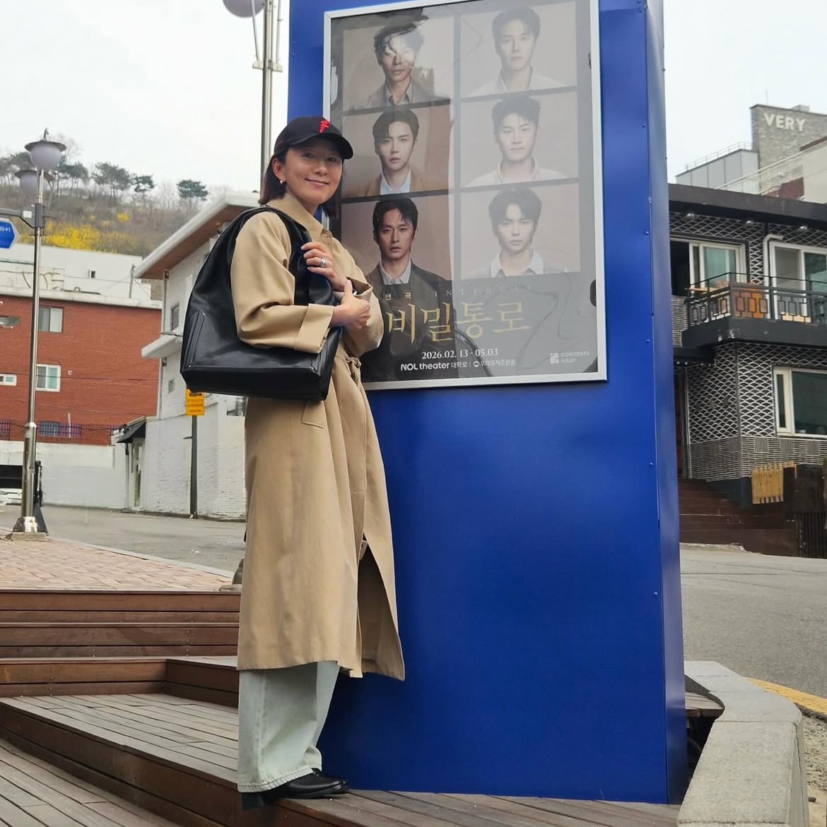 Behind-the-scenes cut of Kim Heeae