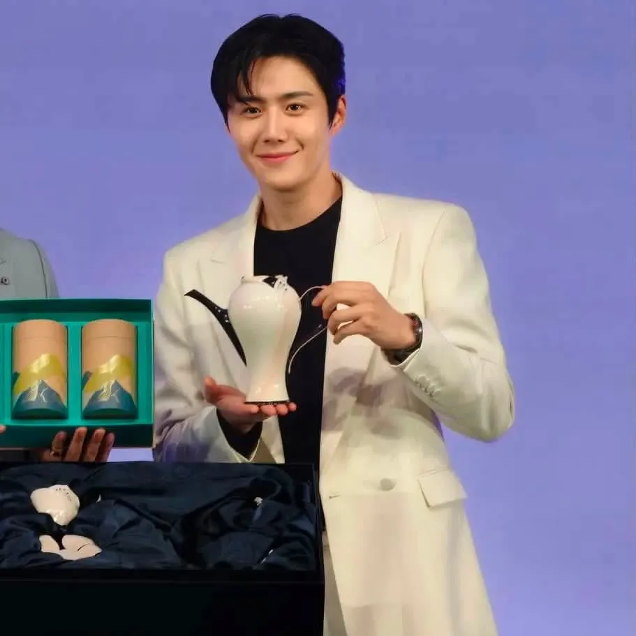 A moment captured by a fan of Kim Seonho