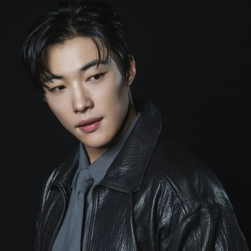 Behind-the-scenes cut of Woo Dohwan