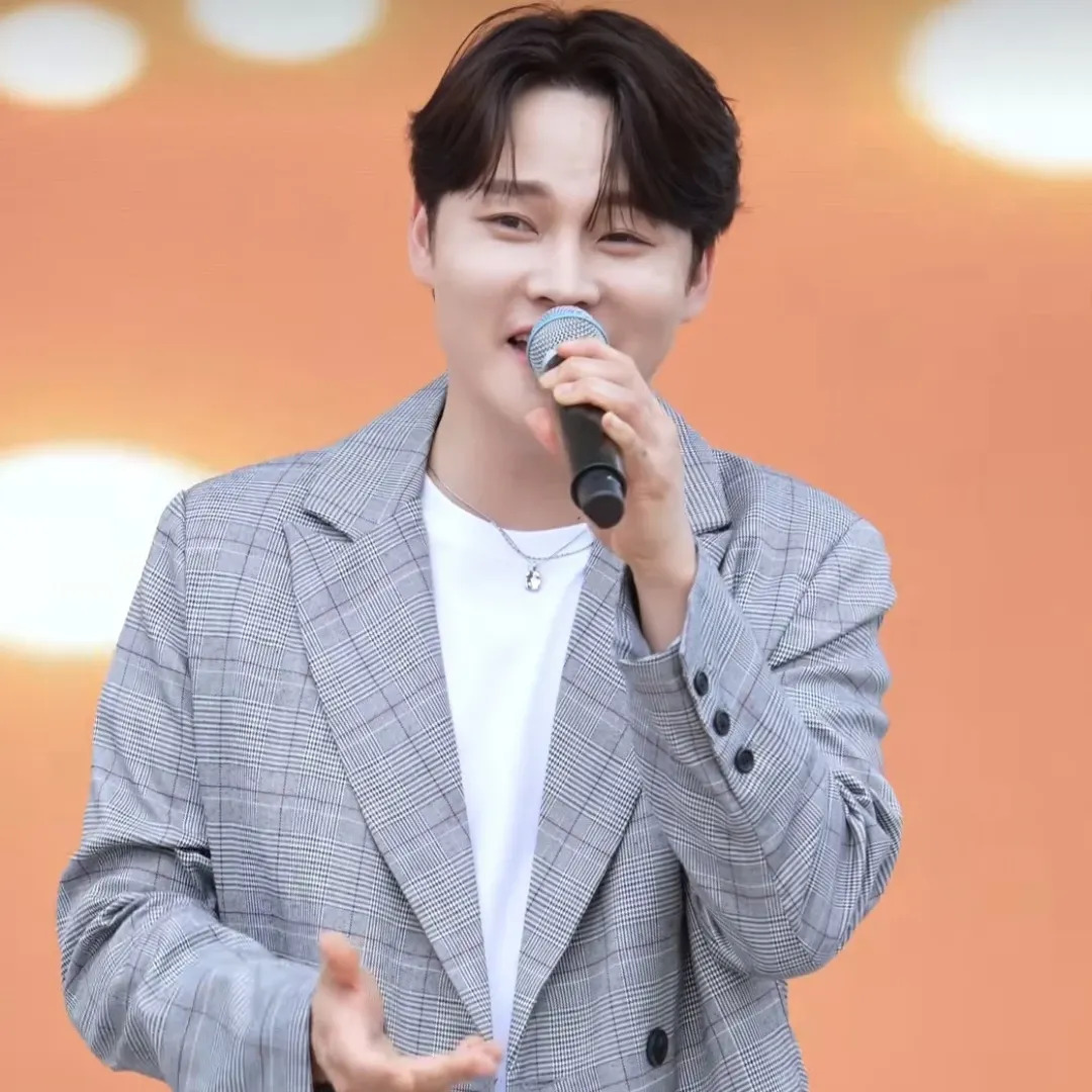 박서진 최근 활동샷
