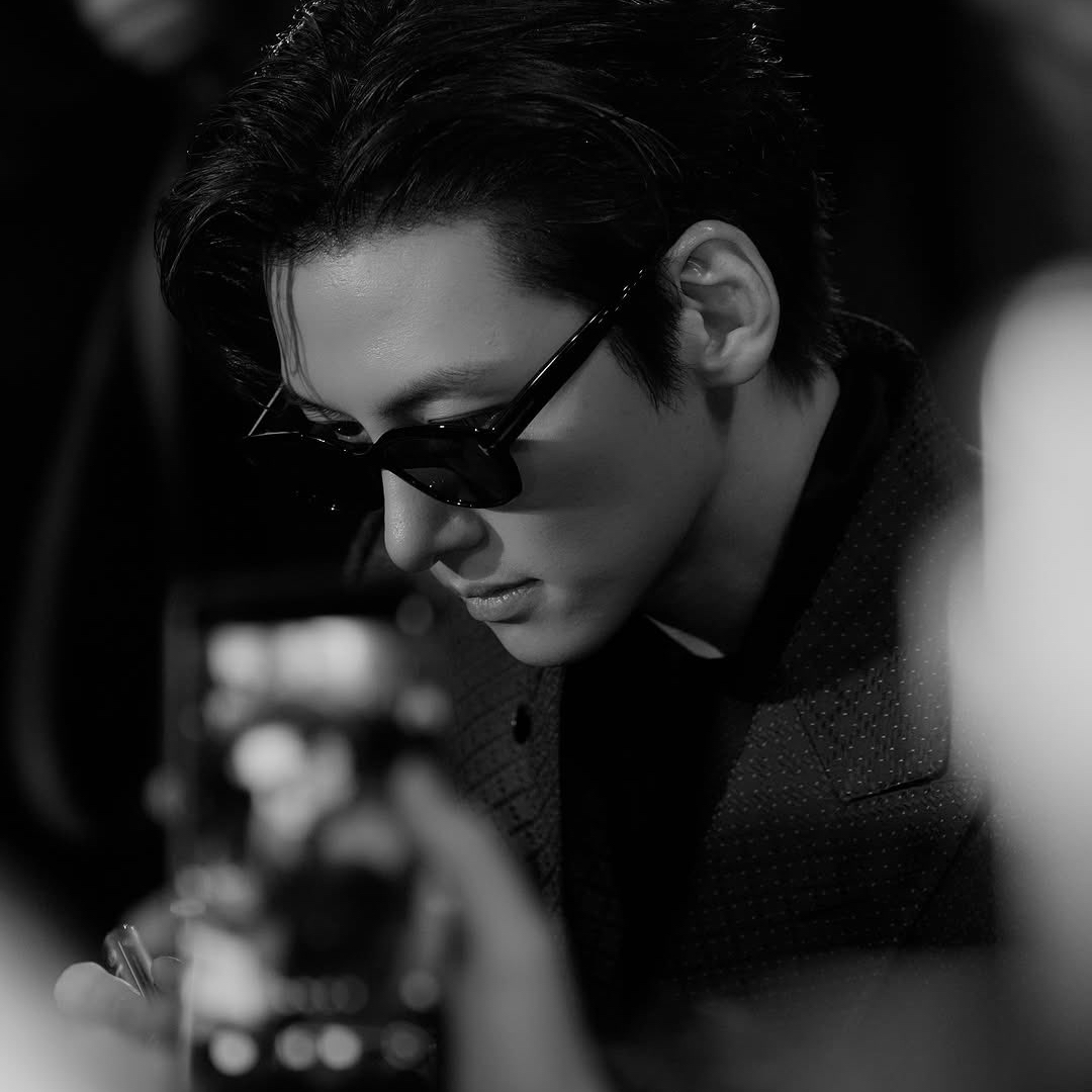 A moment captured by a fan of Ji Changwook