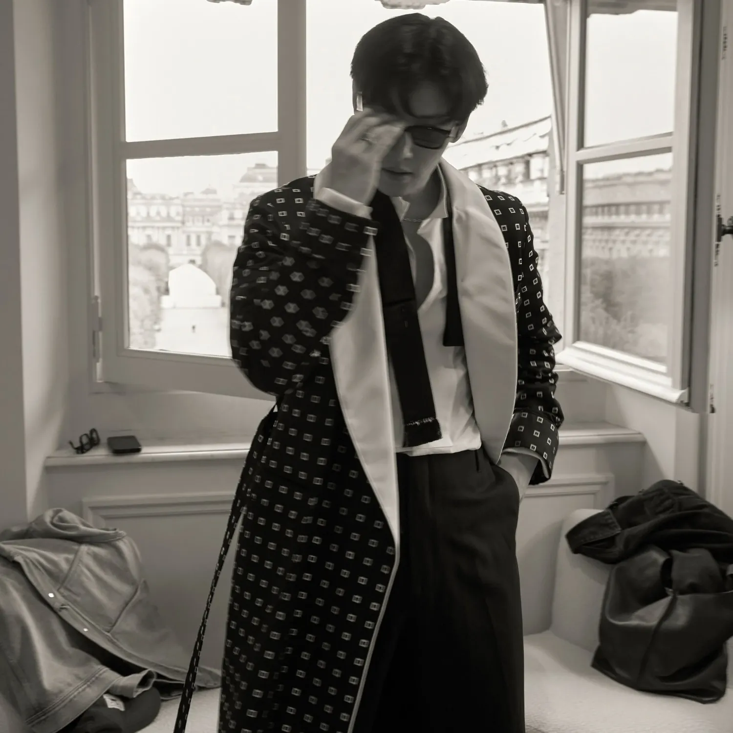 Behind-the-scenes cut of Ji Changwook