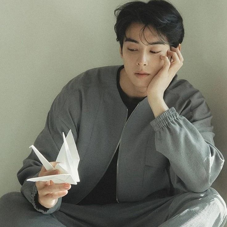 Recent activity shot of Cha Eunwoo