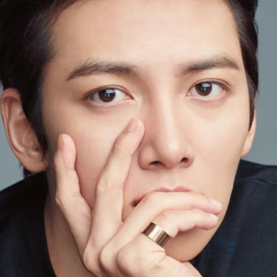 チ・チャンウクの最近の活動ショット