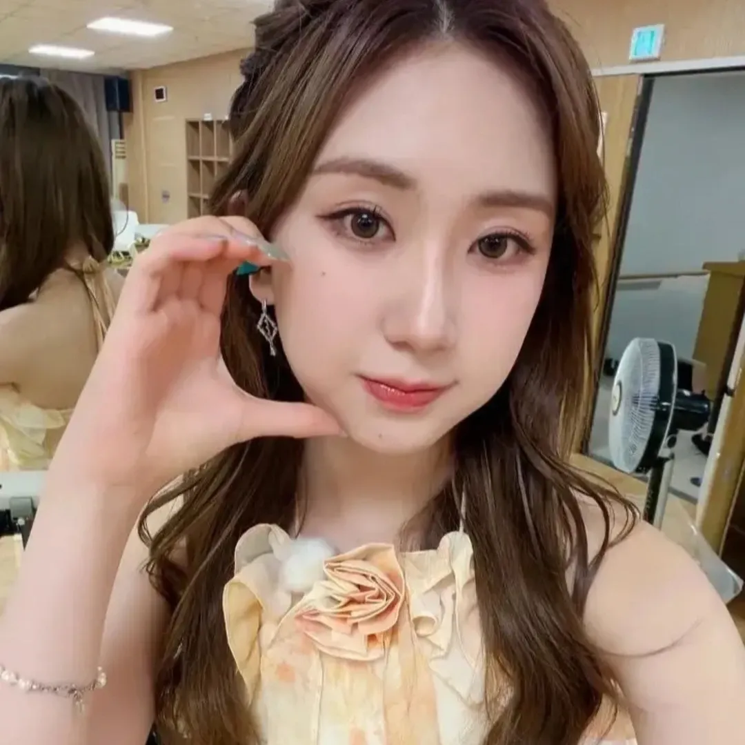 Foto kegiatan terbaru dari Jeon Yujin