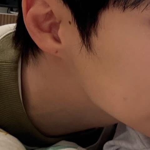 A moment captured by a fan of Bae Inhyuk