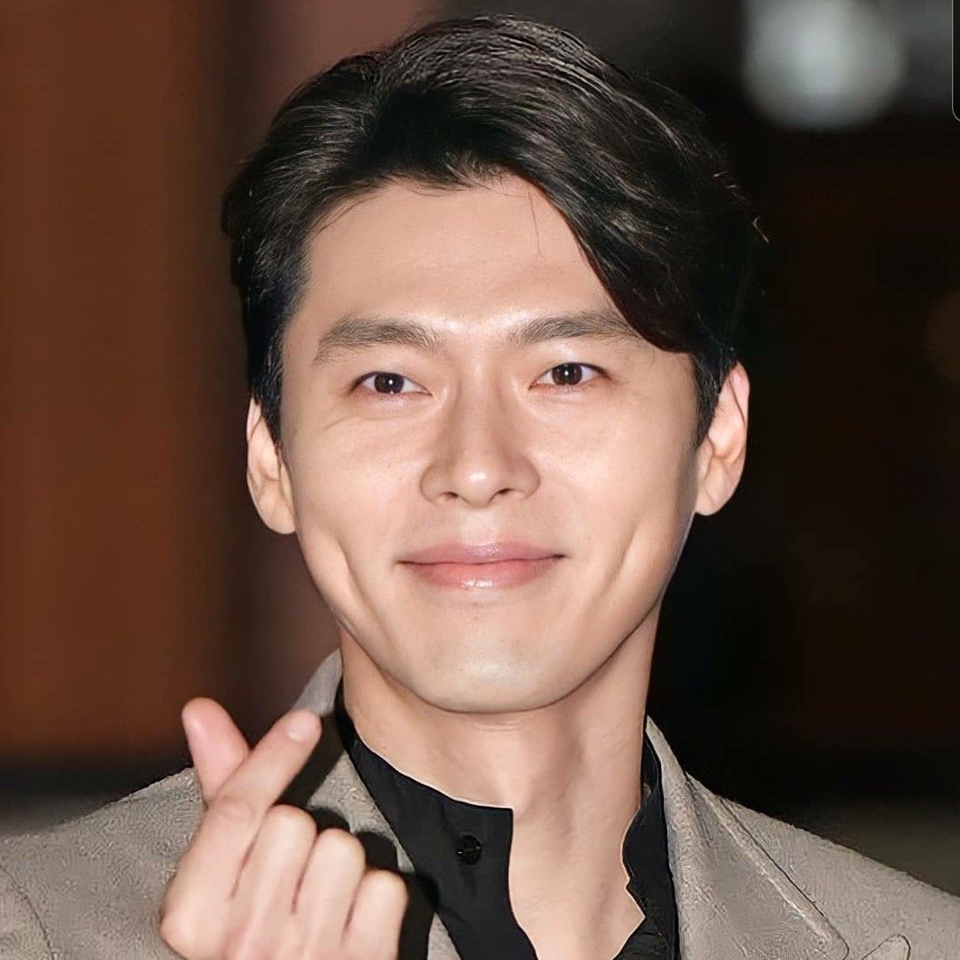 Foto terbaru dari Hyun Bin
