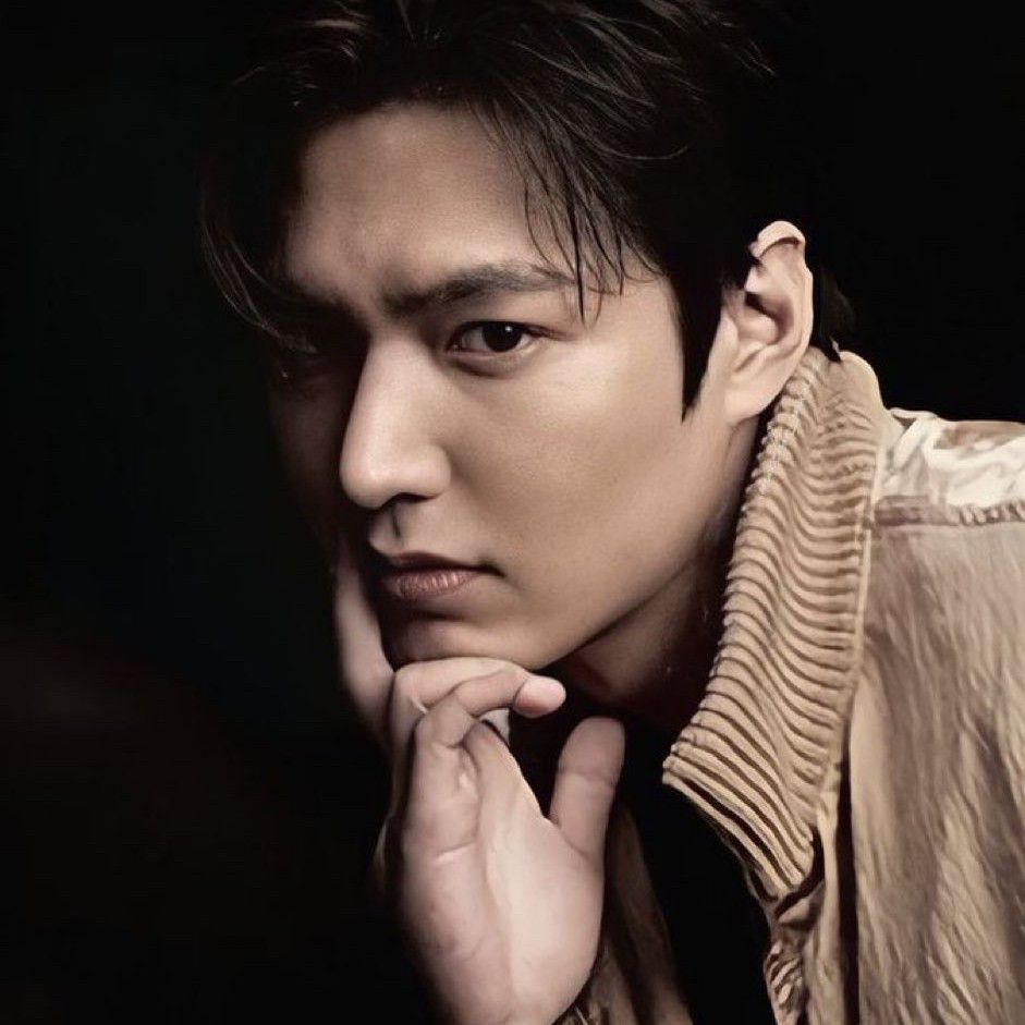 Recent activity shot of Lee Minho
