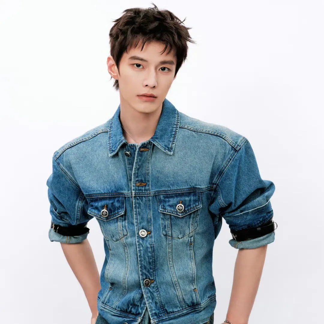 Behind-the-scenes cut of He Yu