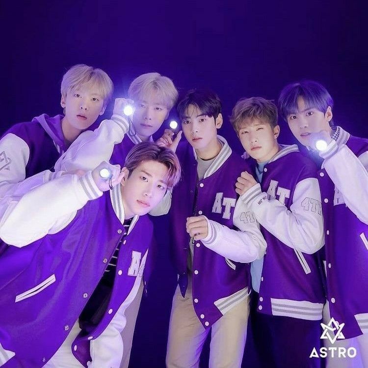 粉丝拍下的车银优瞬间